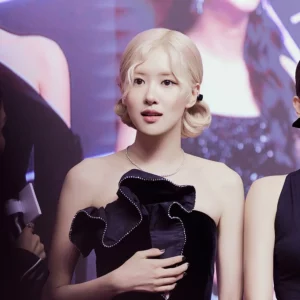 toxic till the end Lyrics | ROSÉ