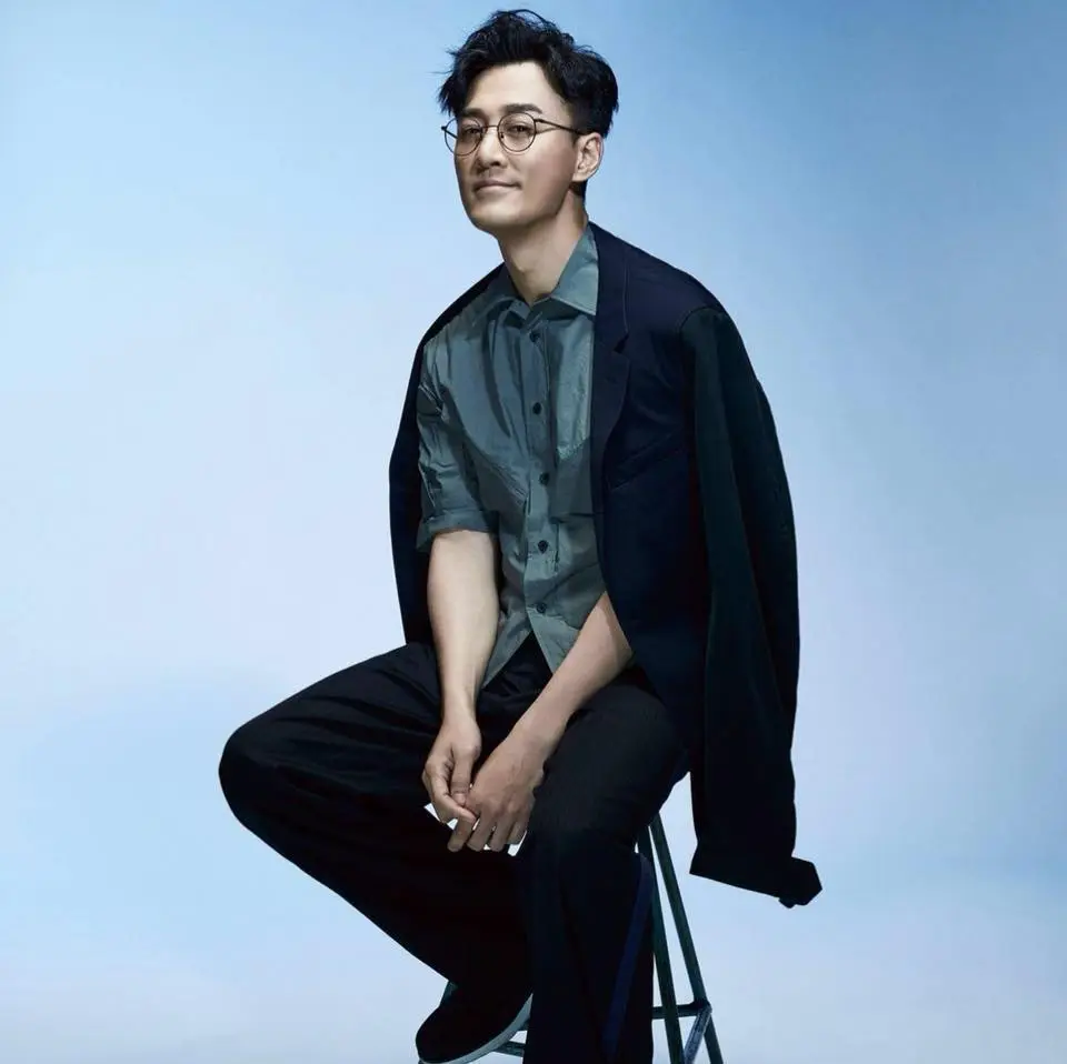 林峯 Raymond Lam 香港華納唱片 男歌手 個人照