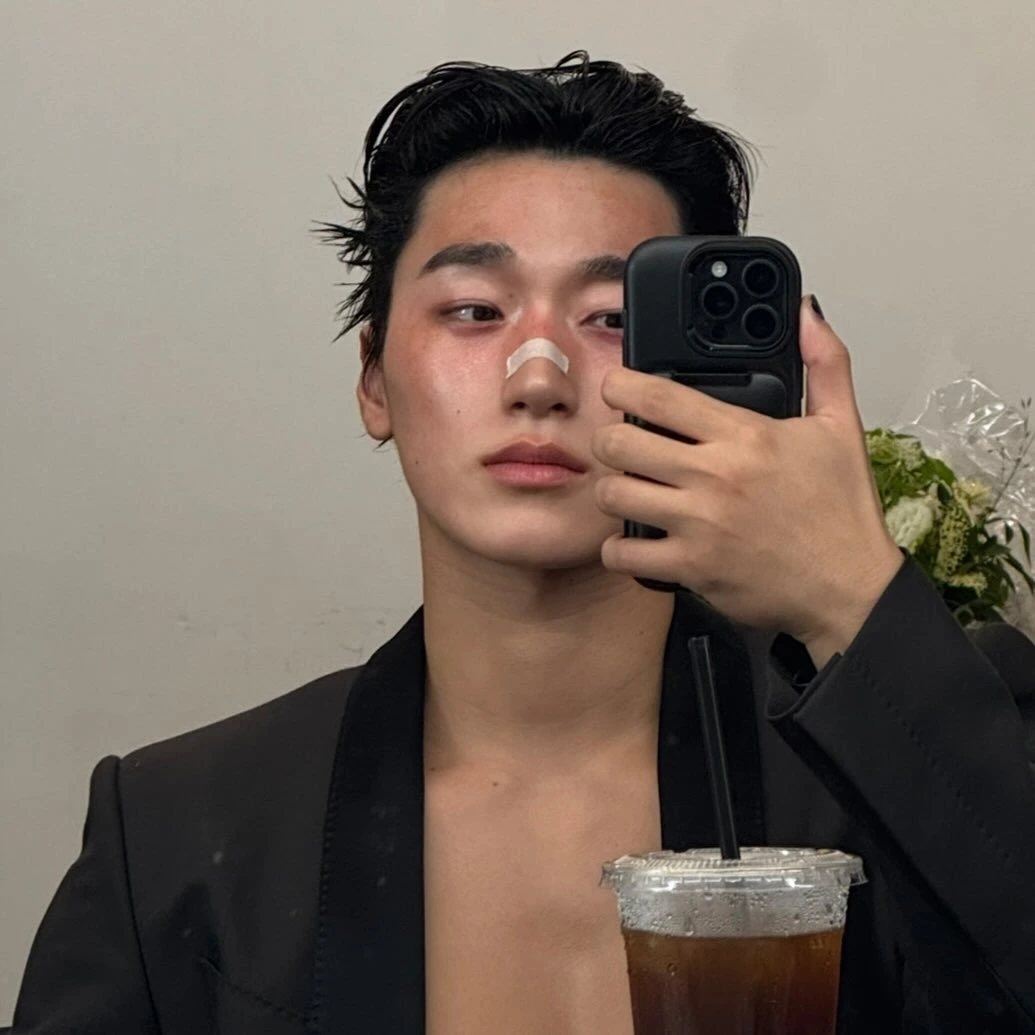 ATEEZ San 崔傘 個人照