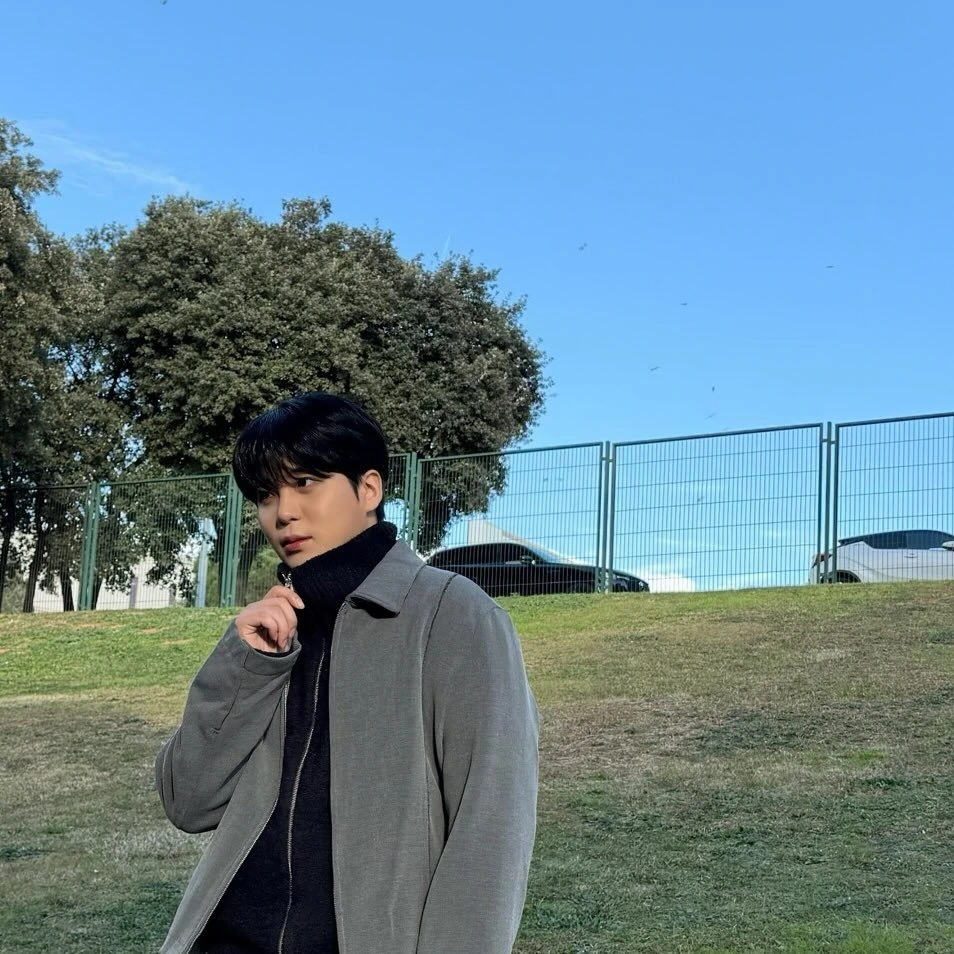 ATEEZ Jong Ho 崔鍾浩 個人照